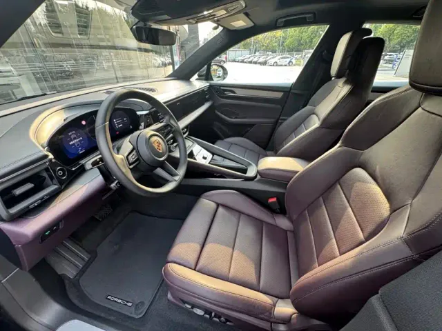 Porsche Macan EV — Фото автомобиля 5