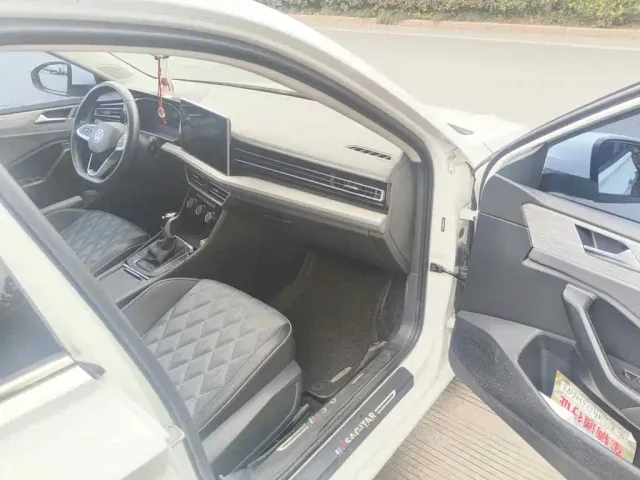 Volkswagen Sagitar — Фото автомобиля 12