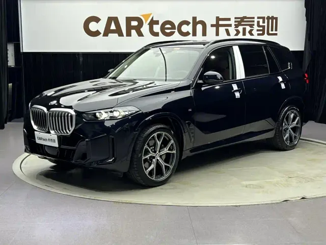 Фотография автомобиля — BMW X5