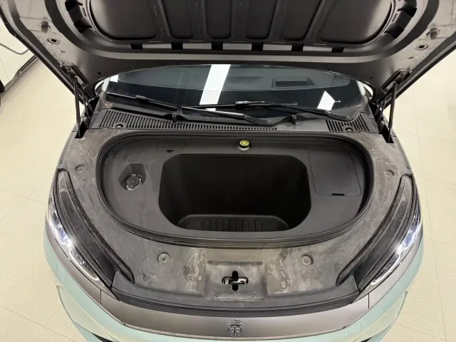 BYD Qin L — Фото автомобиля 7