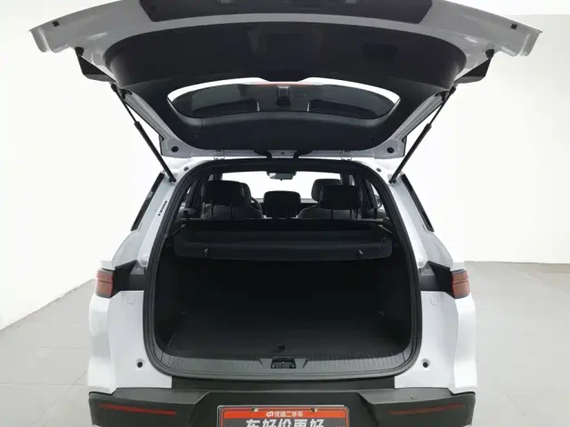 BYD Song Pro — Фото автомобиля 16