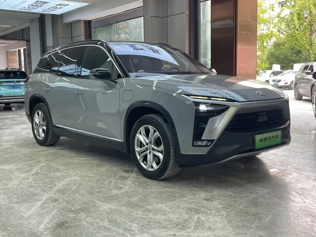 Nio ES8 — Фото автомобиля 3