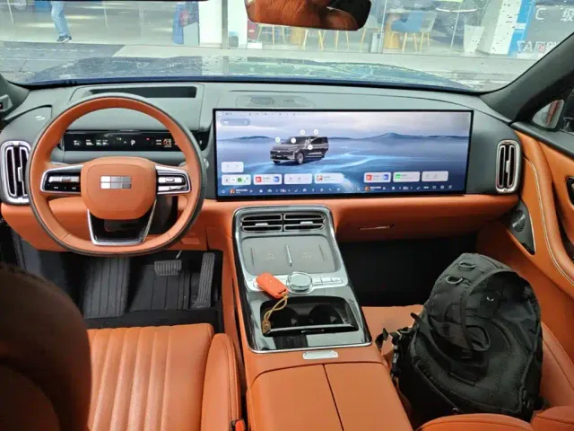 Geely Galaxy M9 — Фото автомобиля 9