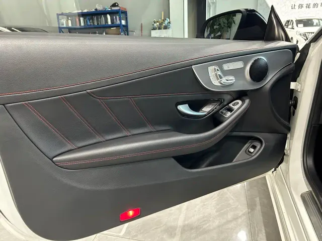 Mercedes-Benz C-Class — Фото автомобиля 10