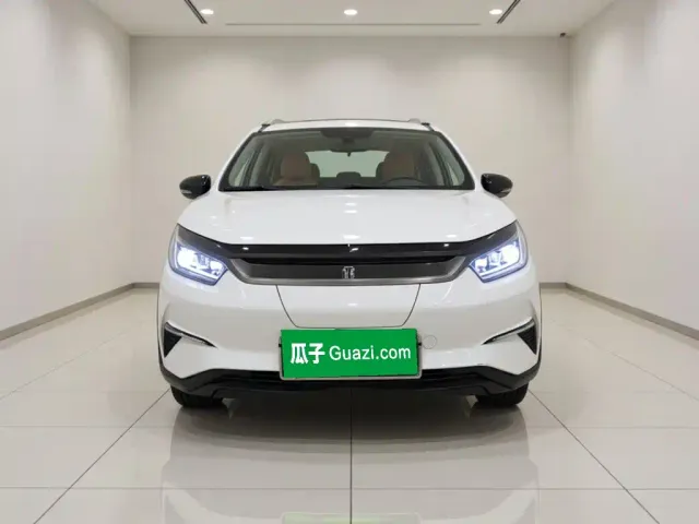 BYD Yuan Pro — Фото автомобиля 2