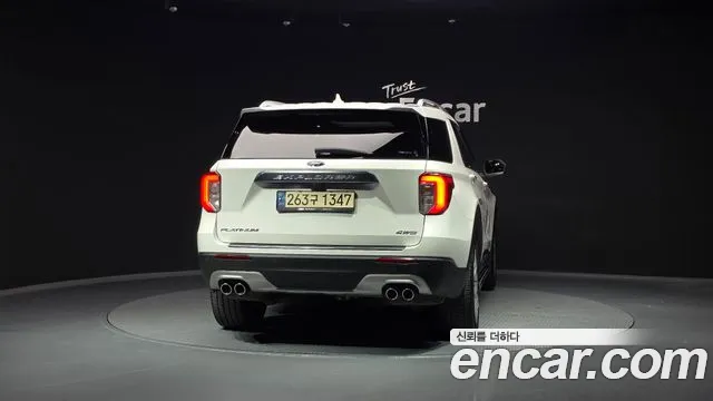 Ford Explorer Explorer 6 поколение 3.0 Platinum 4WD — Фото автомобиля 4