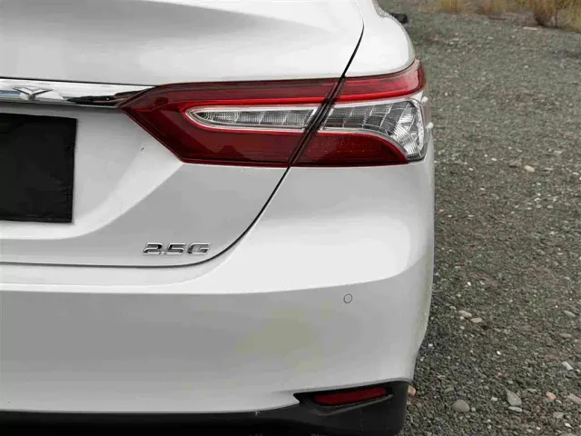 Toyota Camry — Фото автомобиля 16