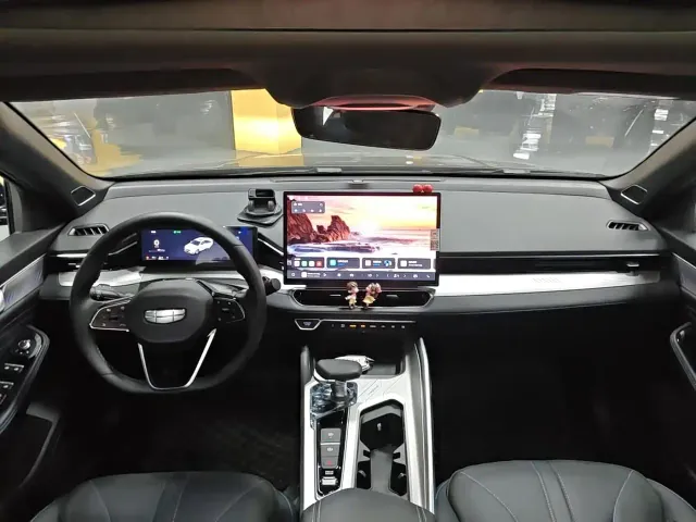Geely Xing Rui 2025 Oriental Glory 1.5TD Soaring Edition — Фото автомобиля 12
