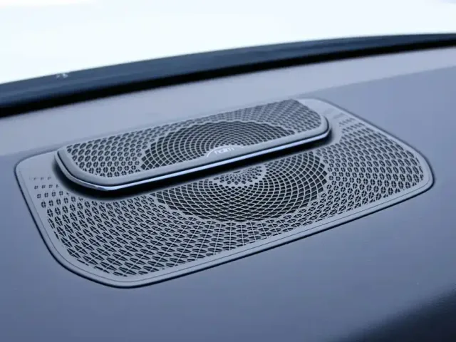 ZEEKR Zeekr 9X 2025 model Ultra Edition 70kWh — Фото автомобиля 25