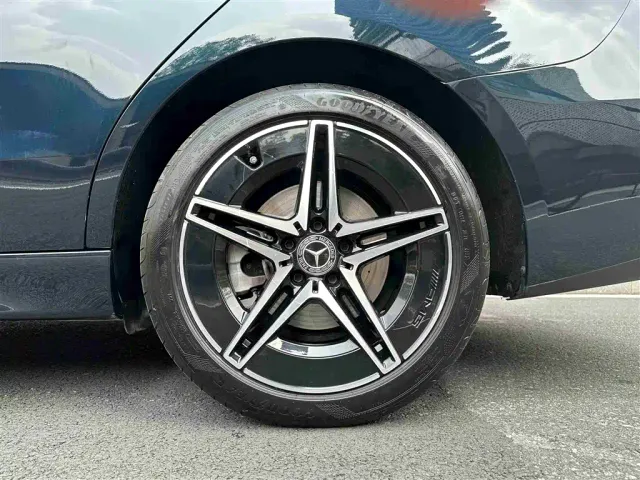 Mercedes-Benz C-Class — Фото автомобиля 26