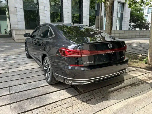 Volkswagen Passat 2022 330TSI Starlight Elite Edition — Фото автомобиля 5