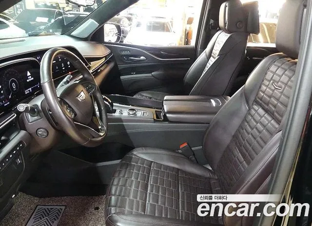 Cadillac Escalade Generation 5 — Фото автомобиля 8