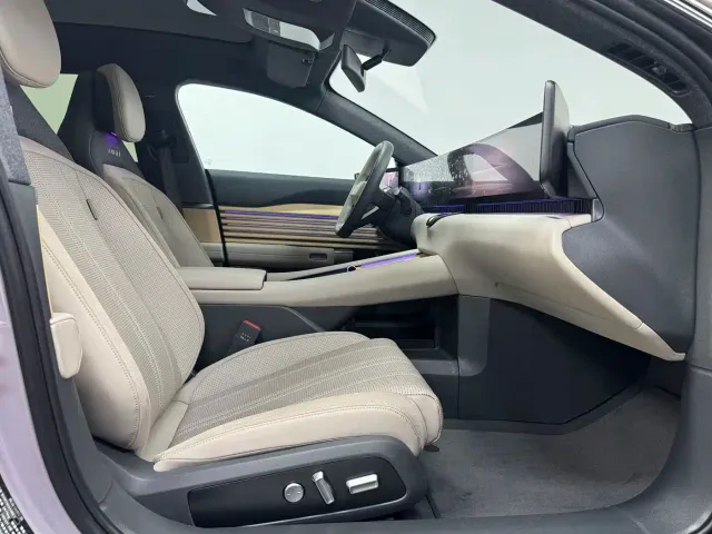 Audi E5 Sportback — Фото автомобиля 14