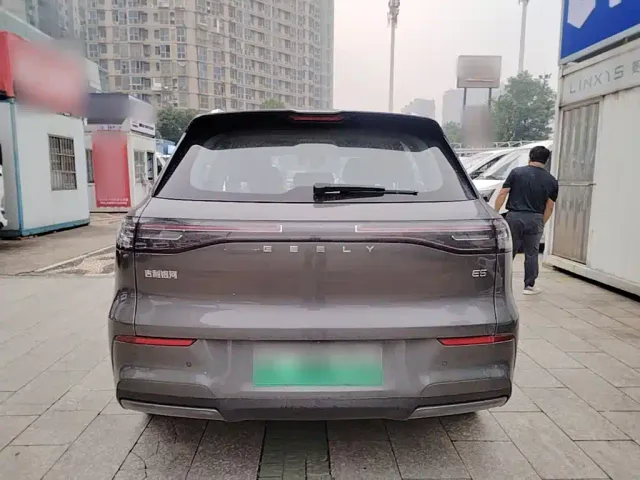 Geely Galaxy E5 — Фото автомобиля 5