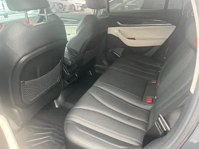 Geely Xingyue L — Фото автомобиля 12