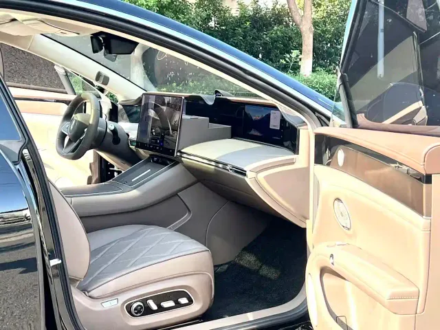Stelato S9T — Фото автомобиля 9