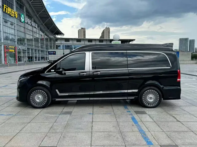 Mercedes-Benz V-Class — Фото автомобиля 4