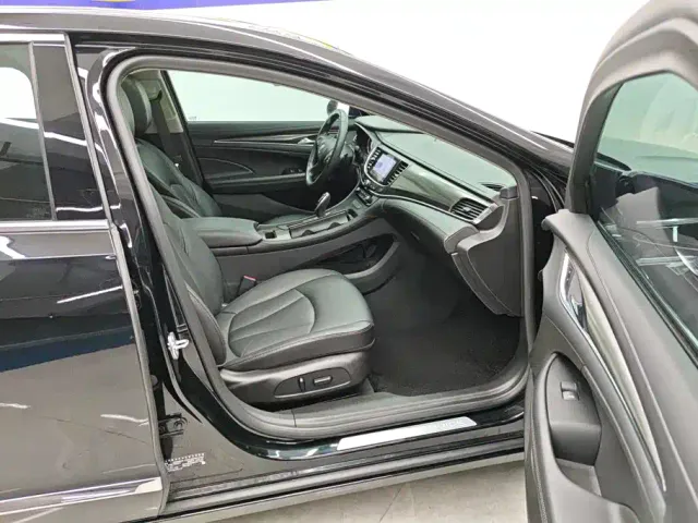 Buick LaCrosse — Фото автомобиля 8