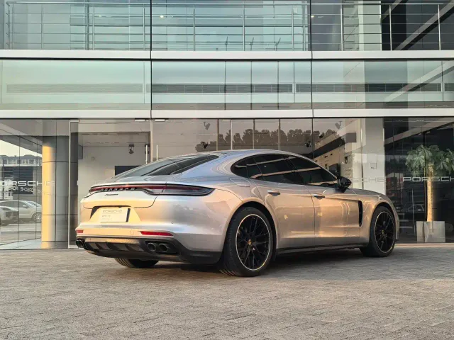 Porsche Panamera — Фото автомобиля 4