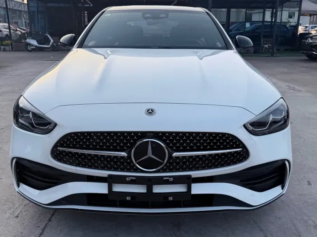 Mercedes-Benz C-Class — Фото автомобиля 2