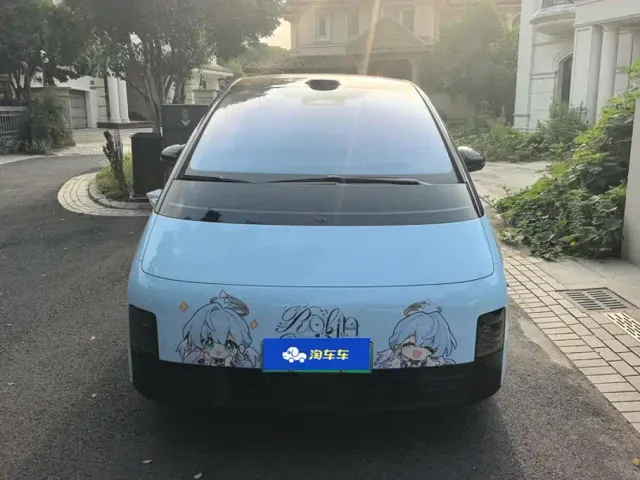 Li Auto MEGA — Фото автомобиля 2