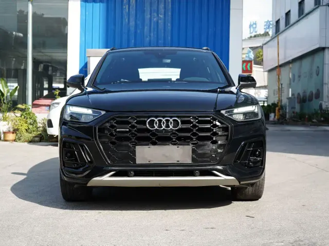 Audi Q5L — Фото автомобиля 3