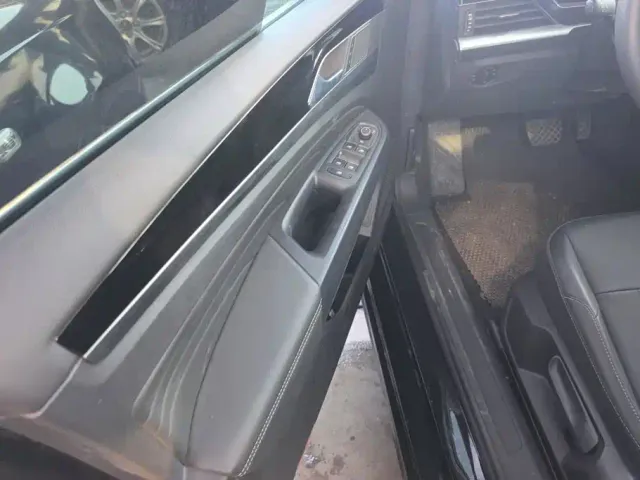 Volkswagen Passat — Фото автомобиля 7
