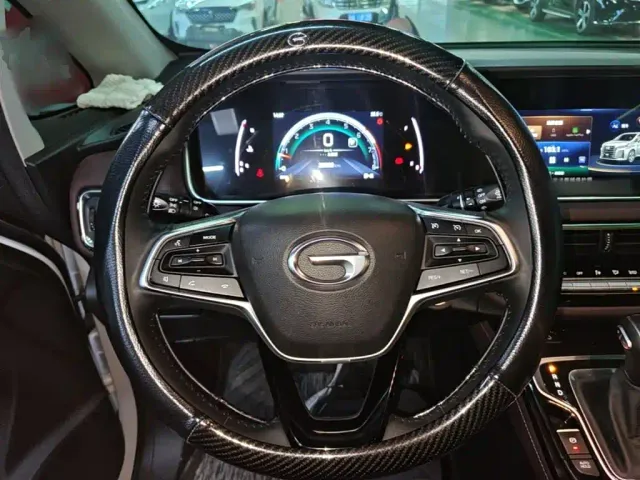 GAC Trumpchi M6 — Фото автомобиля 10