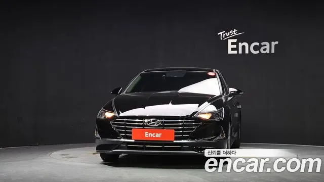 Hyundai Sonata Sonata (DN8) 2.0 LPG(Для проката) — Фото автомобиля 3