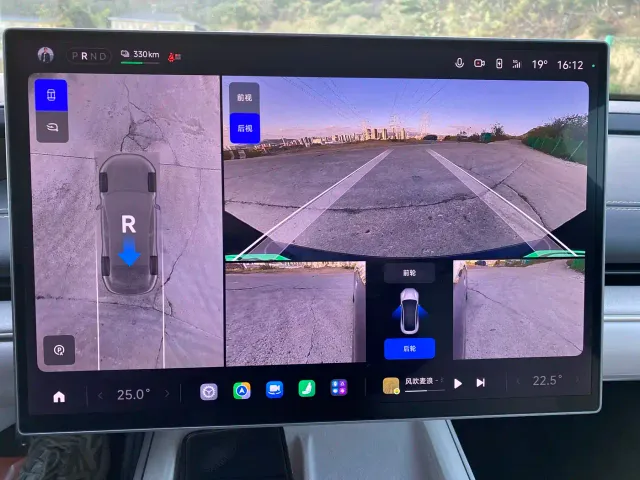 Xiaomi SU7 — Фото автомобиля 16