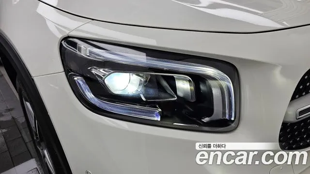 Mercedes-Benz GLB-Class — Фото автомобиля 15