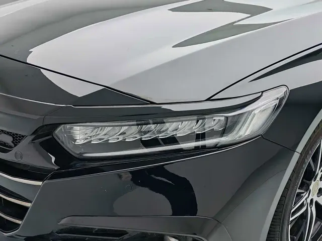Honda Accord — Фото автомобиля 12