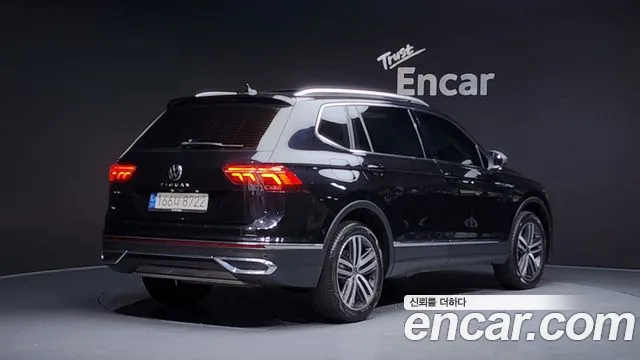 Volkswagen Tiguan — Фото автомобиля 2