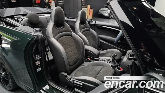Mini Cooper Convertible — Фото автомобиля 10
