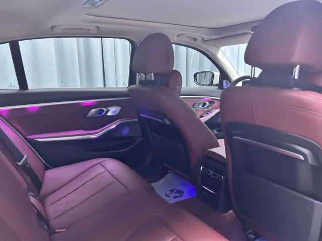BMW 3 Series — Фото автомобиля 16