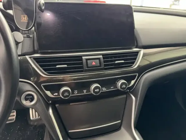 Honda Accord — Фото автомобиля 6