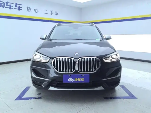 BMW X1 — Фото автомобиля 2