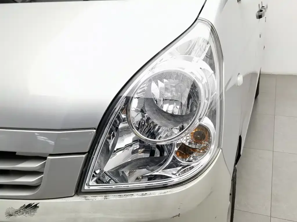Wuling Motors Wuling Rongguang S 2022 1.2L Basic Enclosed Van 5-seater LSI — Фото автомобиля 7