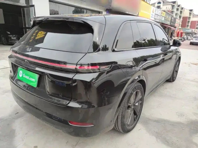 Li Auto L7 — Фото автомобиля 6