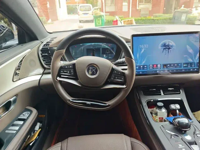 BYD Han — Фото автомобиля 6