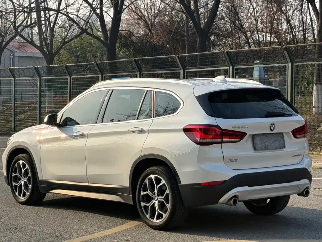 BMW X1 — Фото автомобиля 15