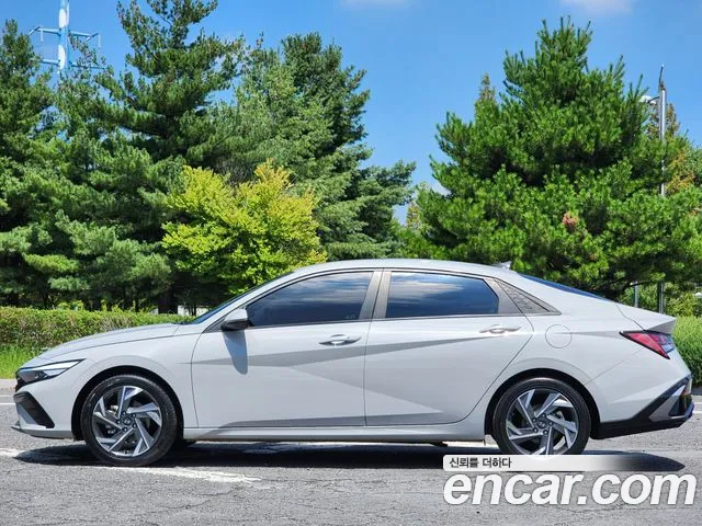 Hyundai AVANTE Новый Avante (CN7) 1.6 LPi (Для проката) — Фото автомобиля 5