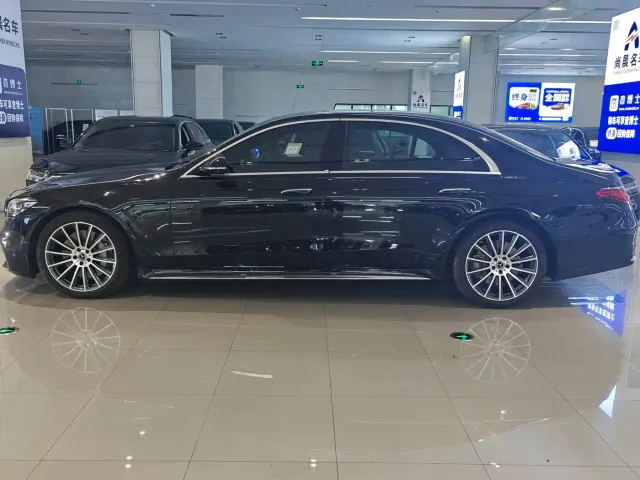 Mercedes-Benz S-Class — Фото автомобиля 3