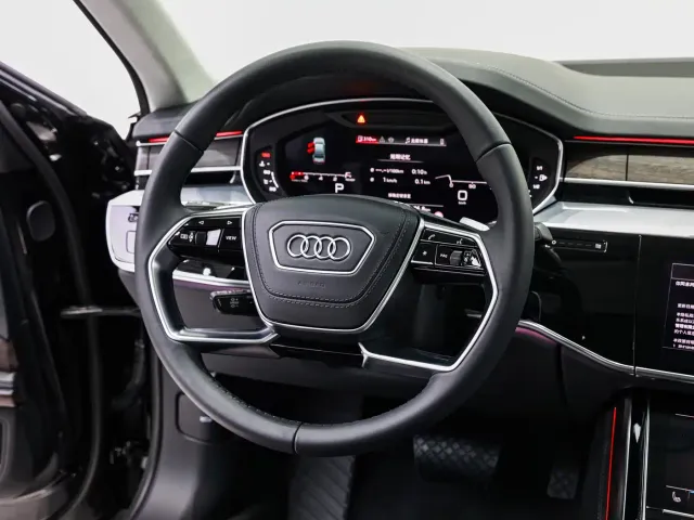 Audi A8 — Фото автомобиля 19