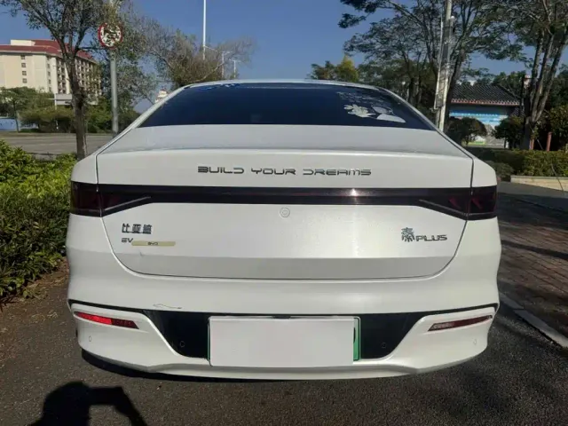 BYD Qin PLUS — Фото автомобиля 8