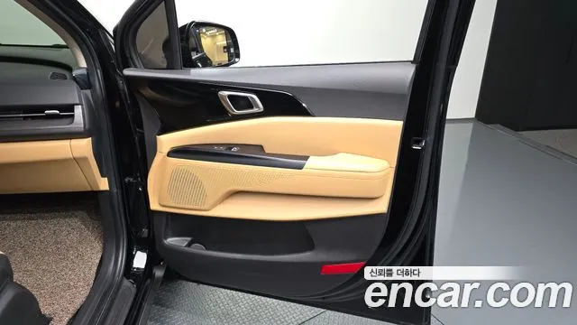 Kia Canival Carnival 4 поколение Бензин 9 мест Prestige — Фото автомобиля 24