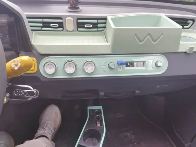 Wuling Hongguang Mini EV — Фото автомобиля 12