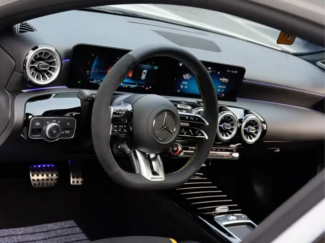 Mercedes-Benz A-Class AMG — Фото автомобиля 11