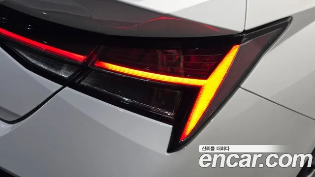 Hyundai Avante CN7 — Фото автомобиля 8