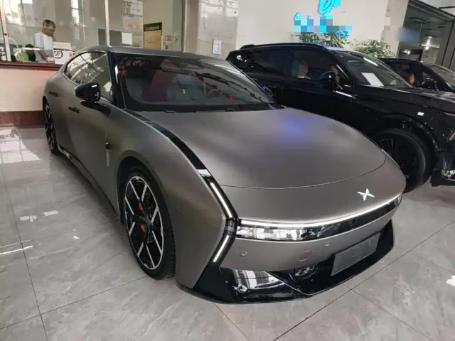 Xpeng P7 — Фото автомобиля 3